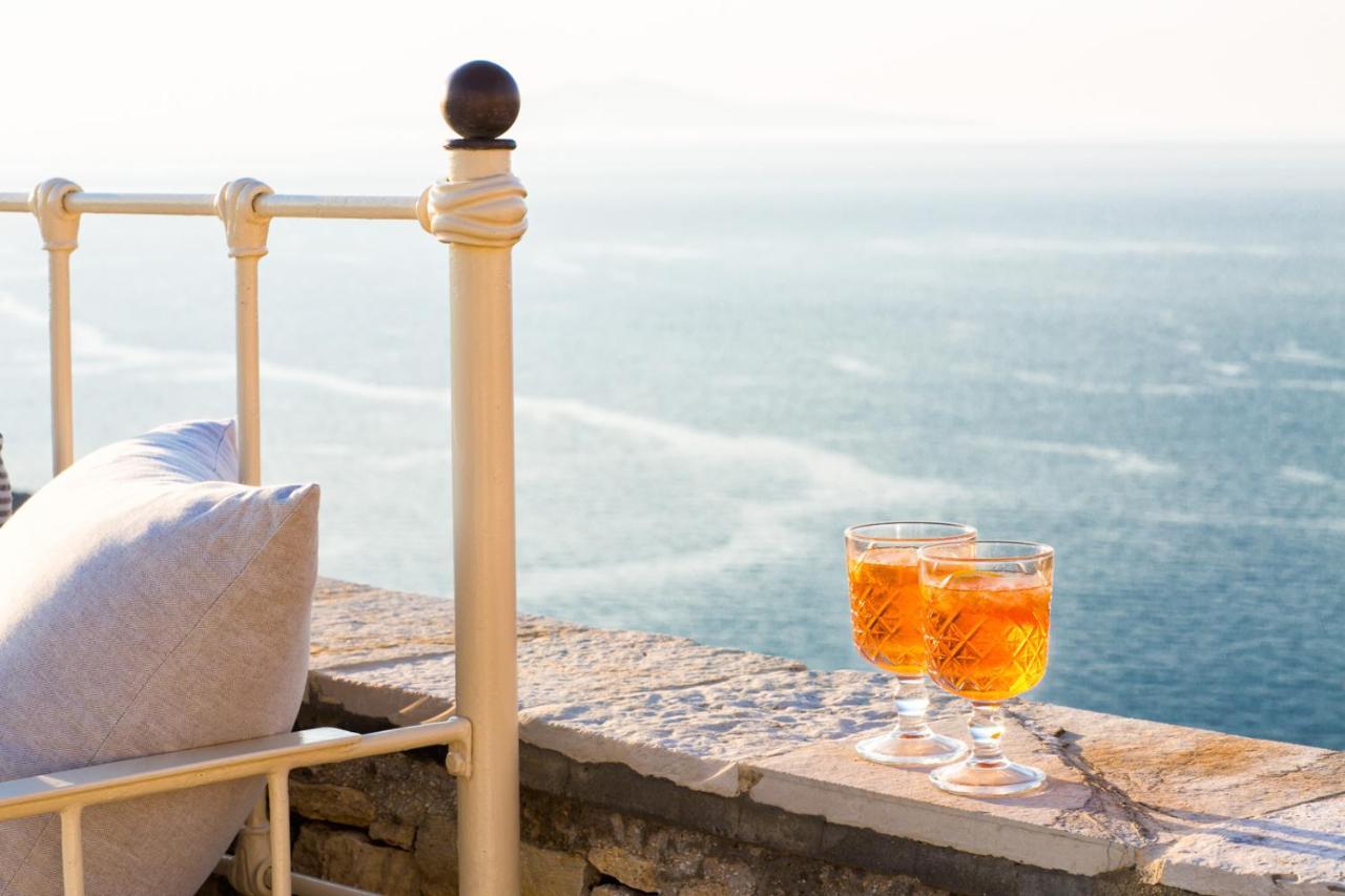 Aria Boutique Hotel Folegandros Town Bagian luar foto